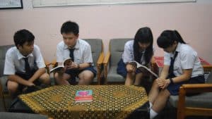 Pendidikan Formal di Indonesia (SD, SMP, SMA, SMK, PT)