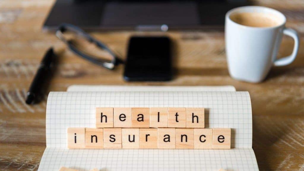 7 Jenis Asuransi Kesehatan Allianz by stanciuc Canva
