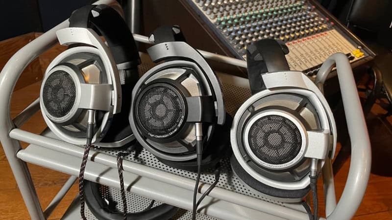Headphone Terbaik 6
